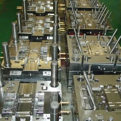 Molde de injecção de plástico 3C Produto S136 Alta precisão