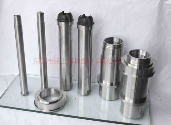 S136 Núcleos de molde de acabamento de espelho.