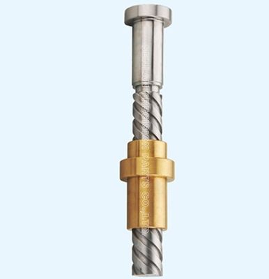 H13 (SKD61) inserções de cavidade. Ferramentas de precisão para moldes de tampa de garrafa.