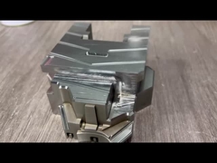 Inserções de molde personalizadas de alta precisão em aço H13 / 1.2344 / Dievar