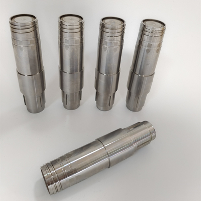 Inserção de gerencio automática do núcleo do molde do CNC de 4 linhas centrais para as peças plásticas do molde da injeção